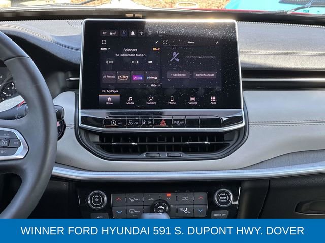 Used 2025 Jeep Compass Limited image 12