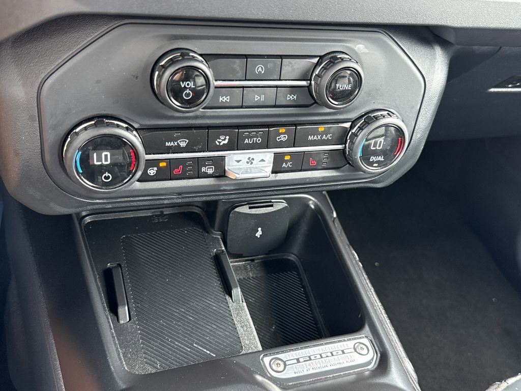 Certified 2025 Ford Bronco Outer Banks image 23