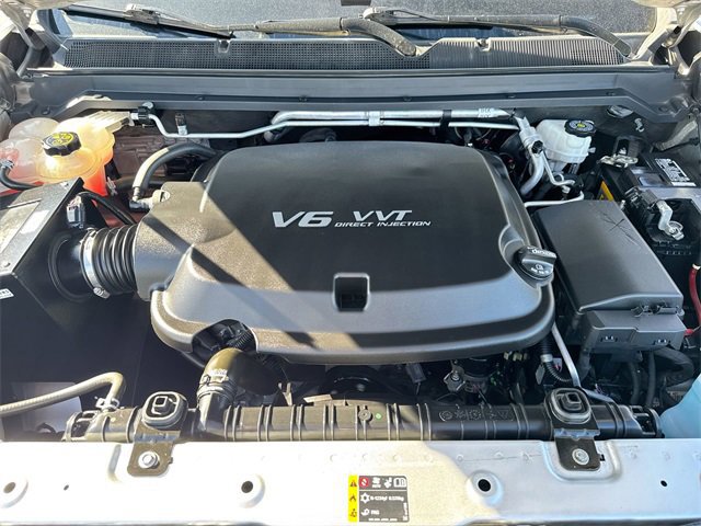 Used 2020 Chevrolet Colorado LT w/ Colorado RST Special Edition image 23