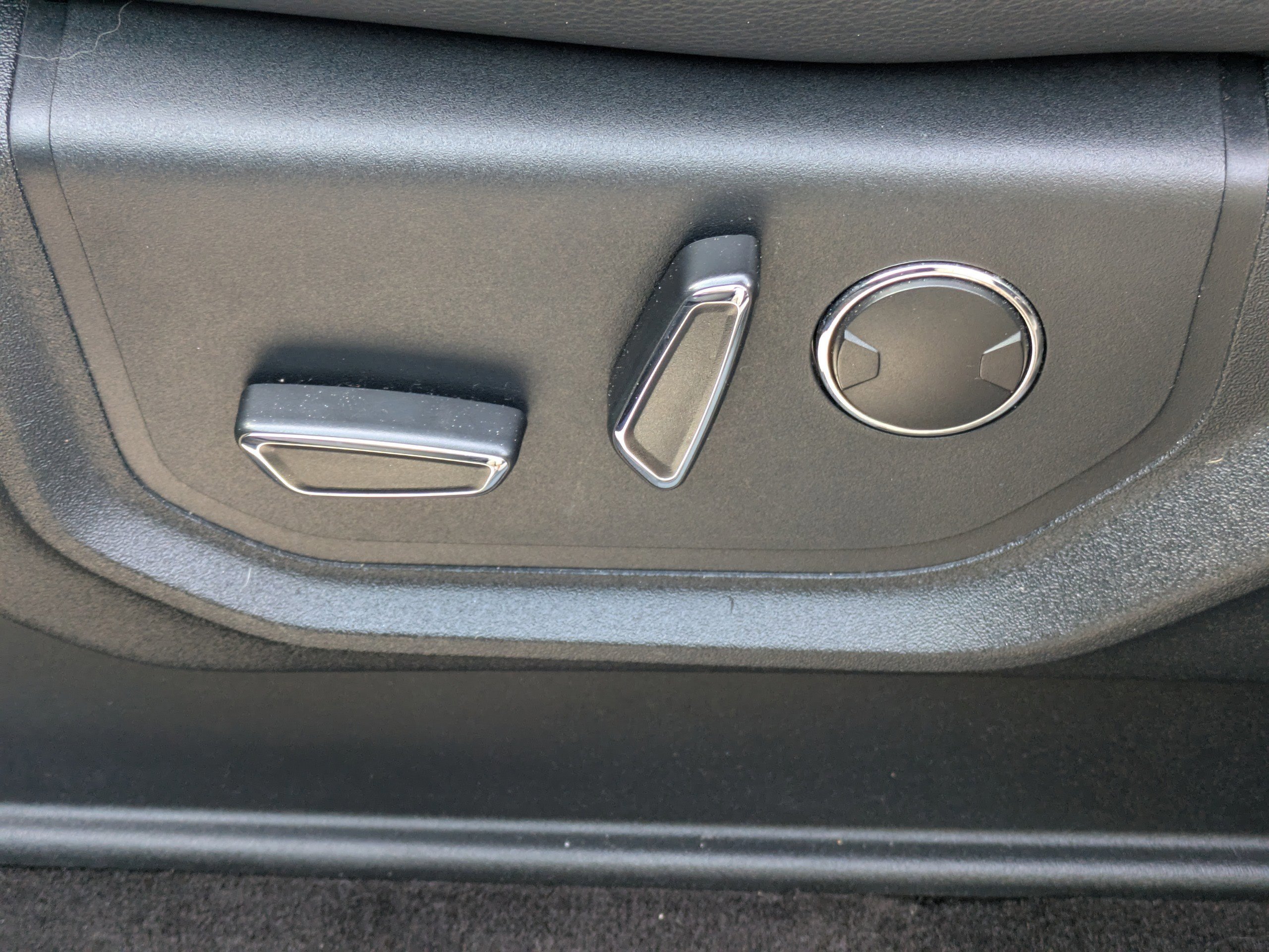 Certified 2020 Ford Expedition Limited image 34