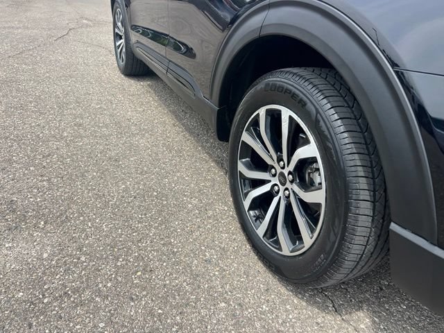 Certified 2024 Ford Explorer ST-Line w/ Class IV Trailer Tow Package AWD/4WD image 29