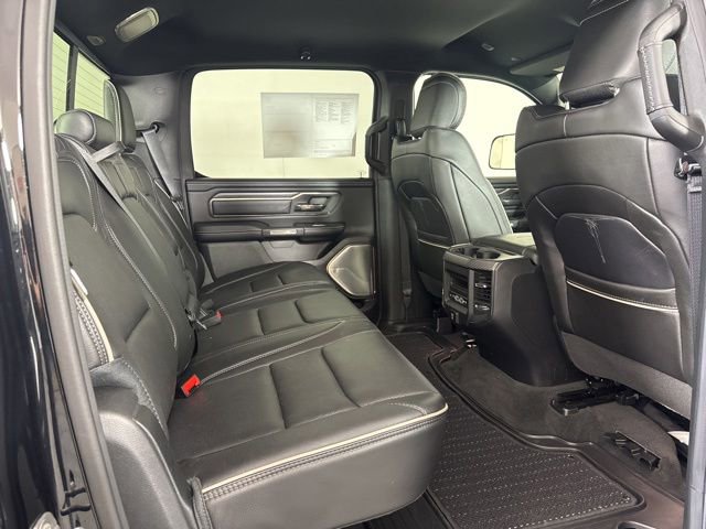 Used 2020 RAM 1500 Limited w/ Black Appearance Package AWD/4WD image 5