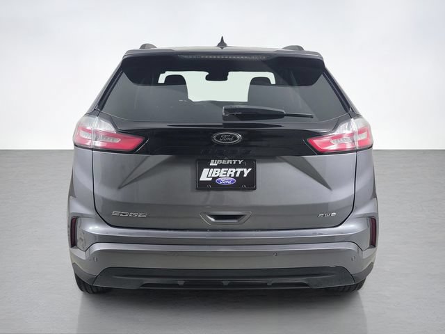 Certified 2023 Ford Edge SE w/ Black Appearance Package AWD/4WD image 4