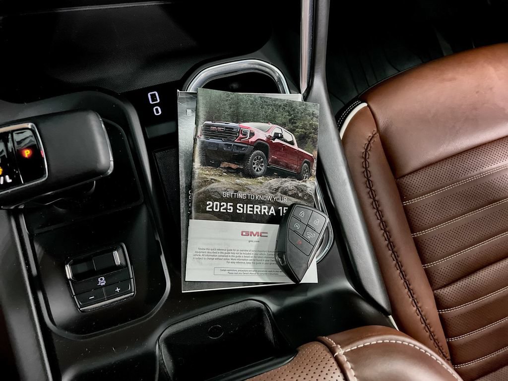 Used 2025 GMC Sierra 1500 Denali Ultimate AWD/4WD image 10