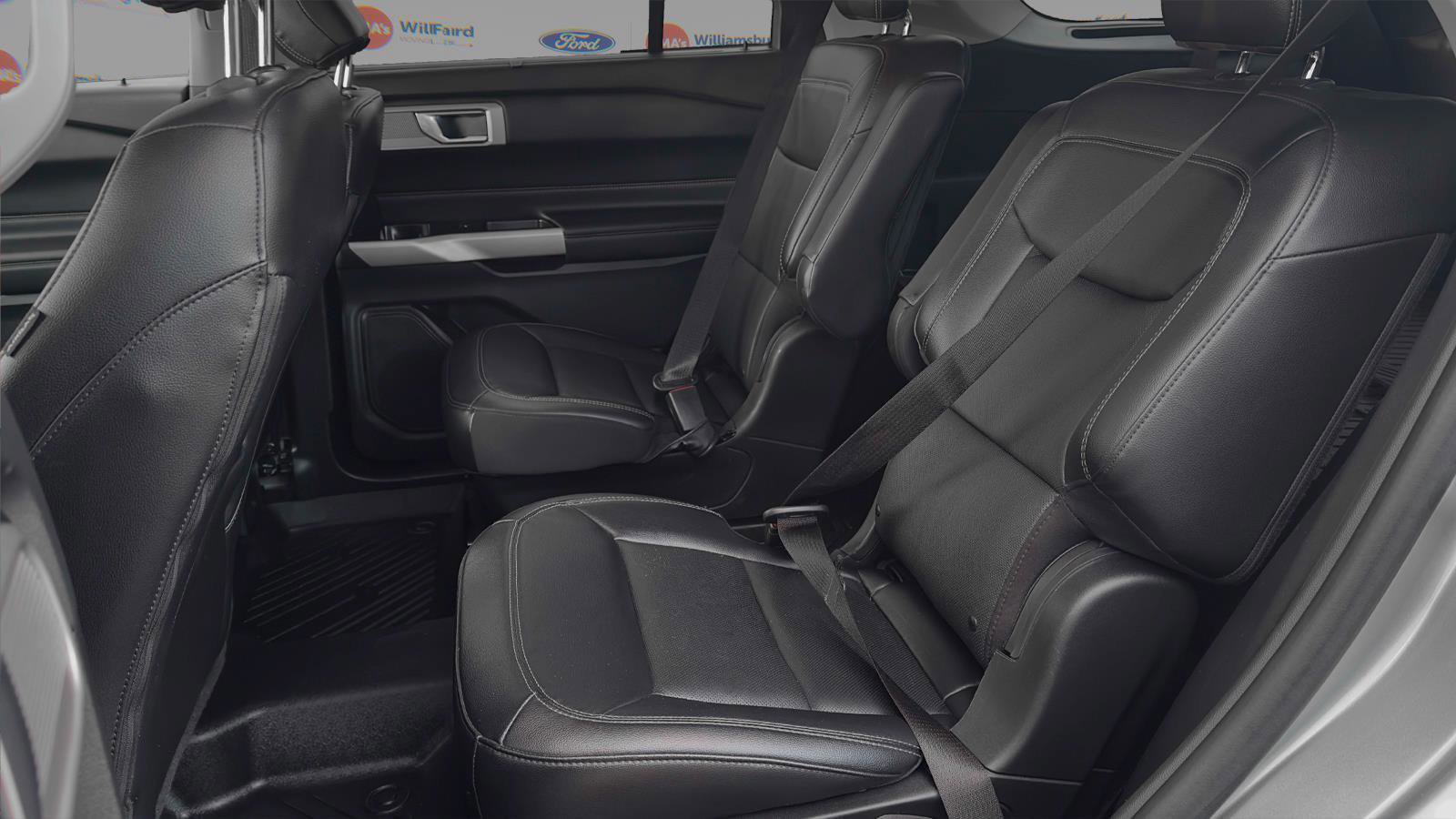 Certified 2023 Ford Explorer Limited w/ Equipment Group 301A image 6