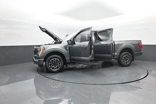 Certified 2022 Ford F150 XLT w/ Equipment Group 302A High image 38