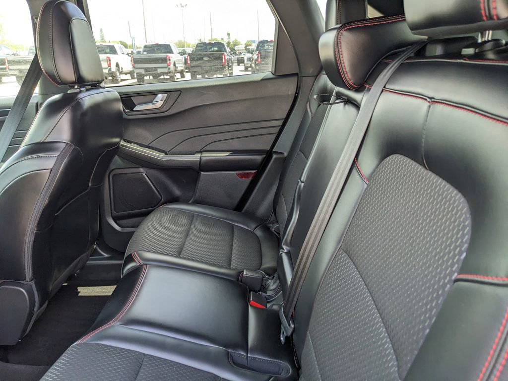 Certified 2025 Ford Escape ST-Line Elite AWD/4WD image 20