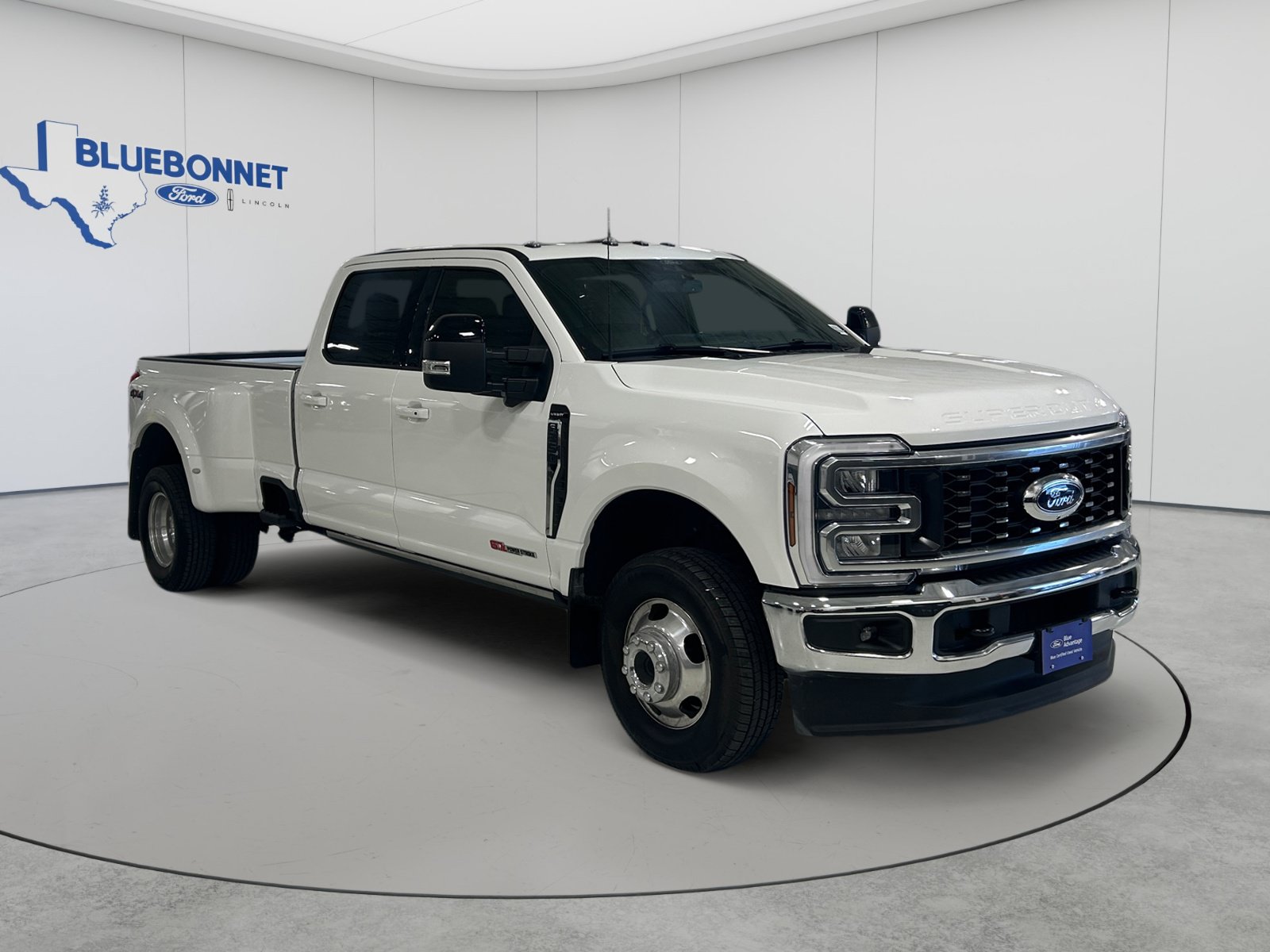 Certified 2025 Ford F350 Lariat w/ Camper Package AWD/4WD image 3