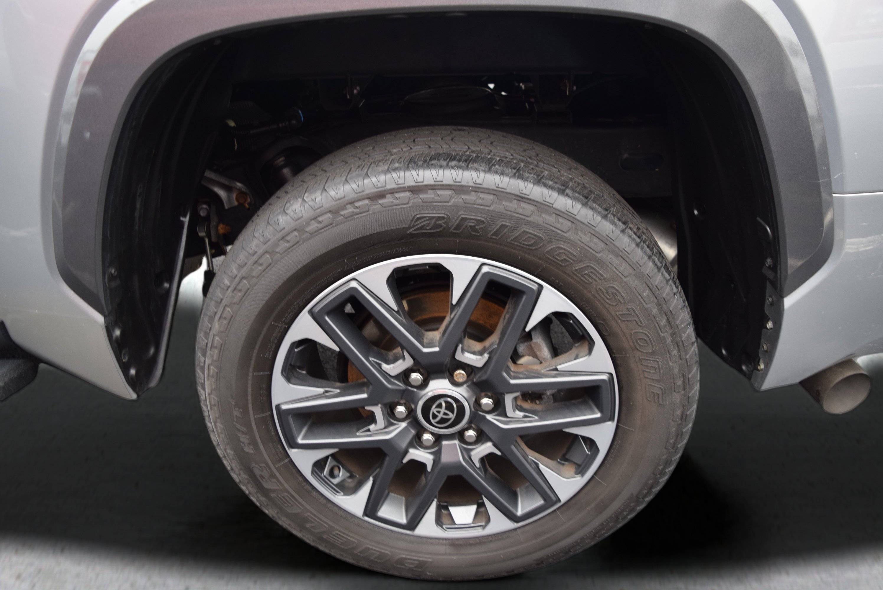 Used 2023 Toyota Tundra Limited AWD/4WD image 7