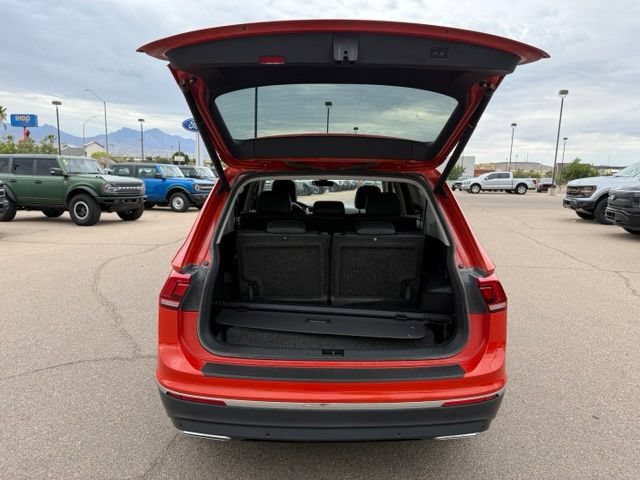 Used 2018 Volkswagen Tiguan SEL Premium FWD image 40