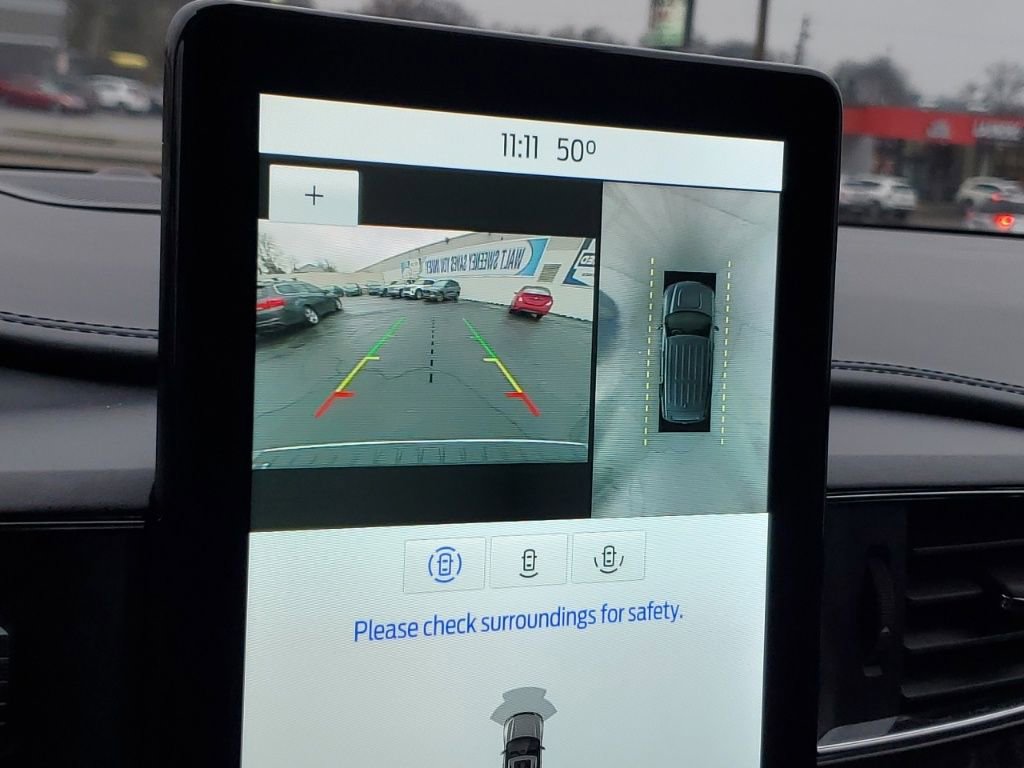 Certified 2021 Ford Explorer Platinum w/ Equipment Group 601A image 28