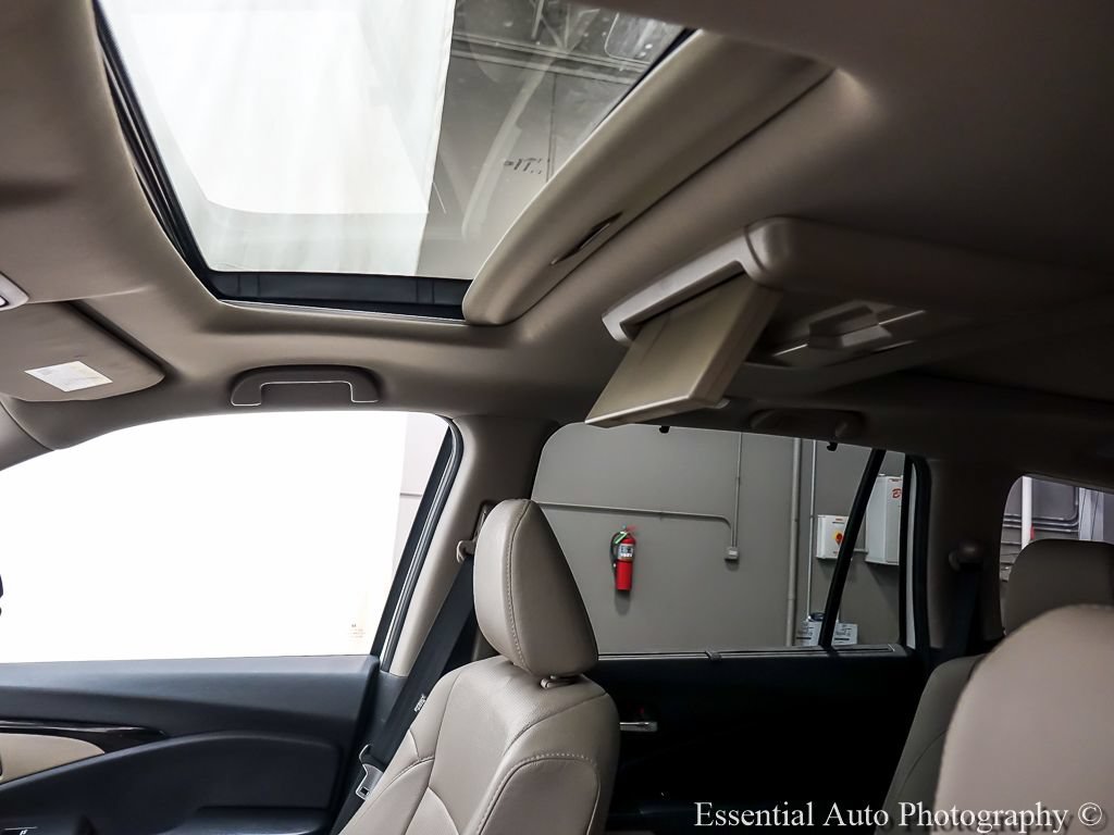 Used 2018 Honda Pilot Elite image 11