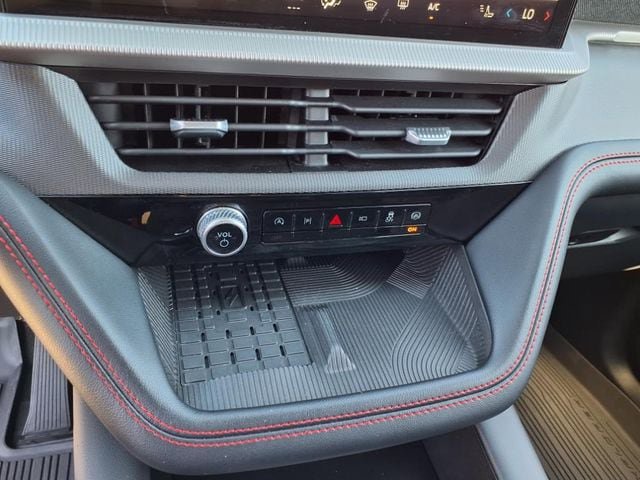 Certified 2025 Ford Explorer ST AWD/4WD image 19