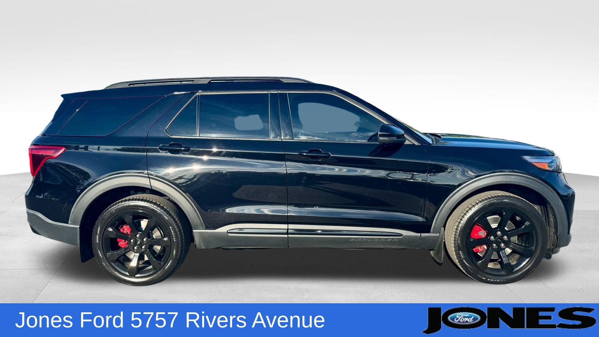 Certified 2023 Ford Explorer ST w/ Technology Package image 3