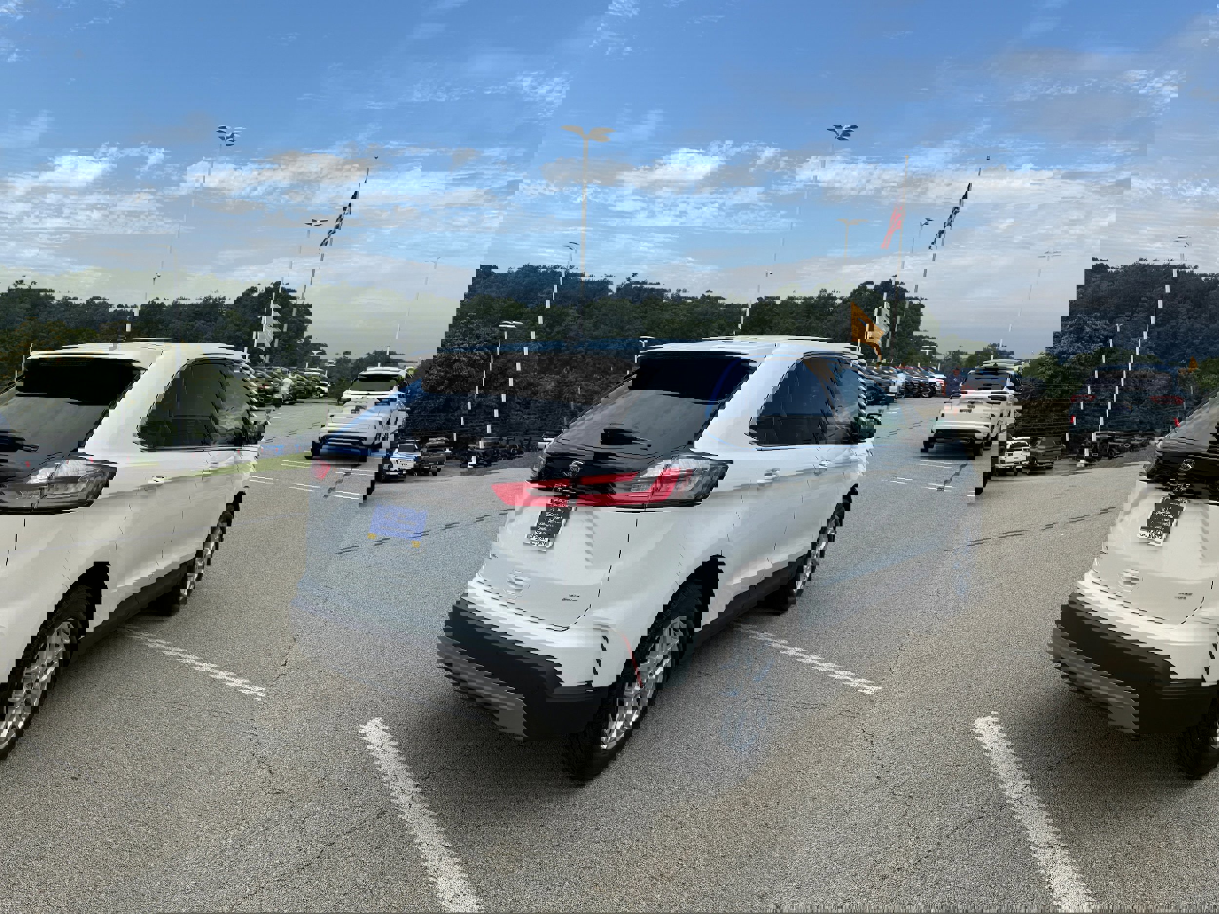 Certified 2024 Ford Edge SEL image 3