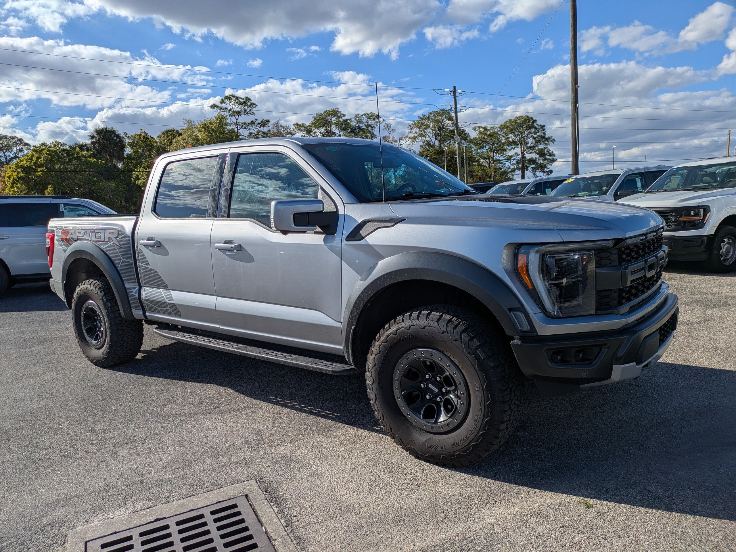 Certified 2023 Ford F150 Raptor AWD/4WD image 2