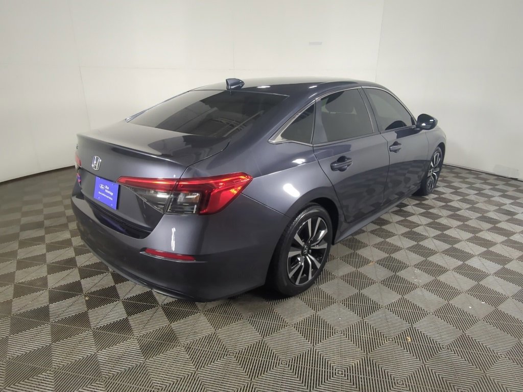 Used 2022 Honda Civic EX image 4