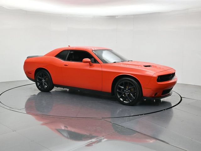 Used 2021 Dodge Challenger SXT w/ Plus Package RWD image 3
