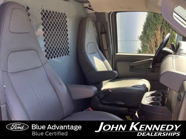 Used 2021 Chevrolet Express 2500 w/ Driver Convenience Package RWD image 16
