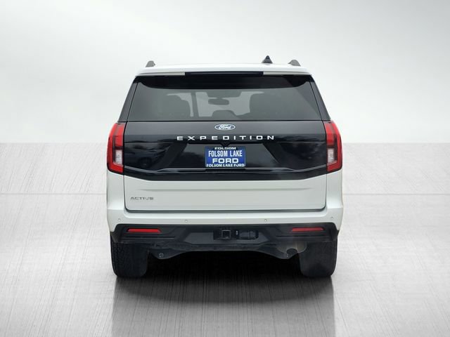 Certified 2025 Ford Expedition Active image 4