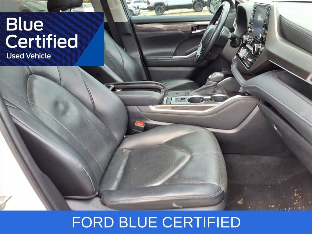 Used 2020 Toyota Highlander Limited FWD image 30