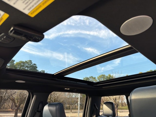 Certified 2021 Ford F150 Raptor w/ Raptor 37 Performance Package image 9