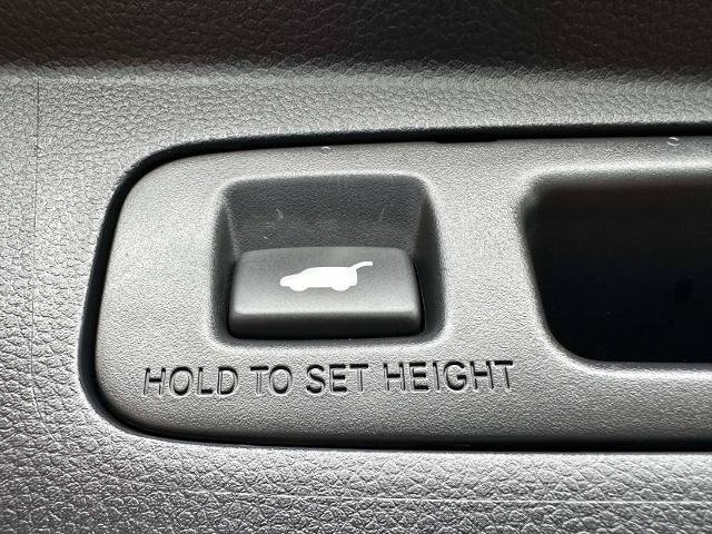 Used 2025 Honda CR-V EX-L image 10