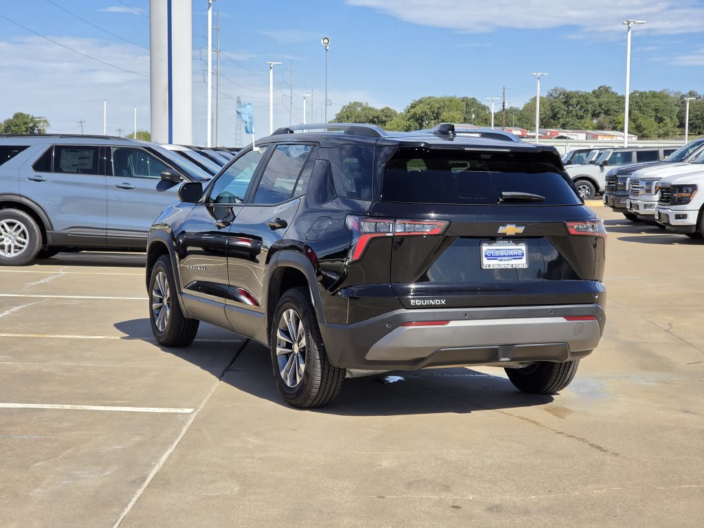 Used 2025 Chevrolet Equinox LT w/ Convenience Package II FWD image 5