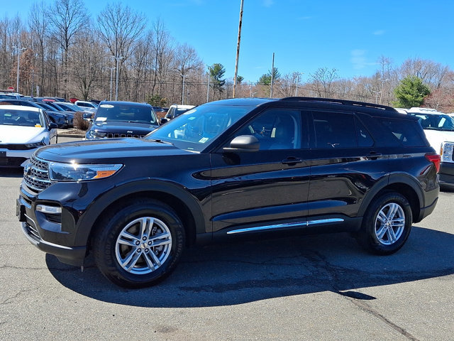 Certified 2023 Ford Explorer XLT w/ Equipment Group 202A image 11