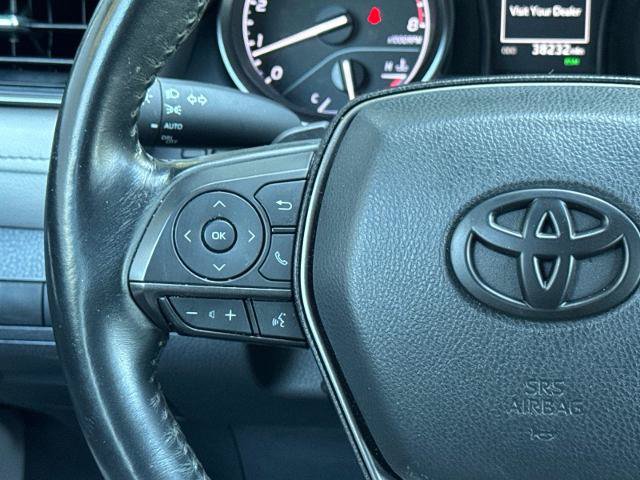 Used 2022 Toyota Camry SE w/ Cold Weather Package FWD image 29