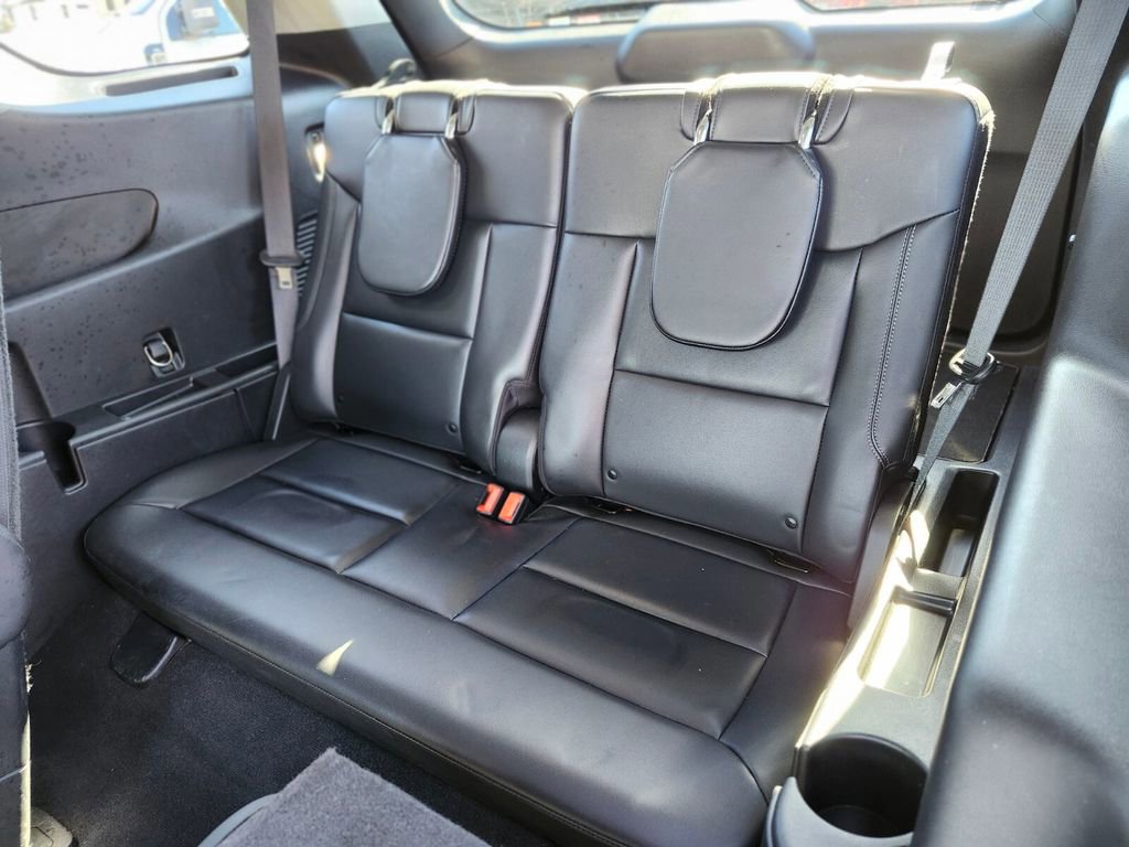 Certified 2022 Ford Explorer XLT w/ Equipment Group 202A image 18