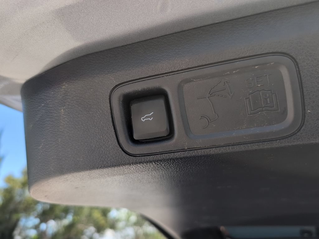 Certified 2024 Ford Expedition XLT RWD image 14