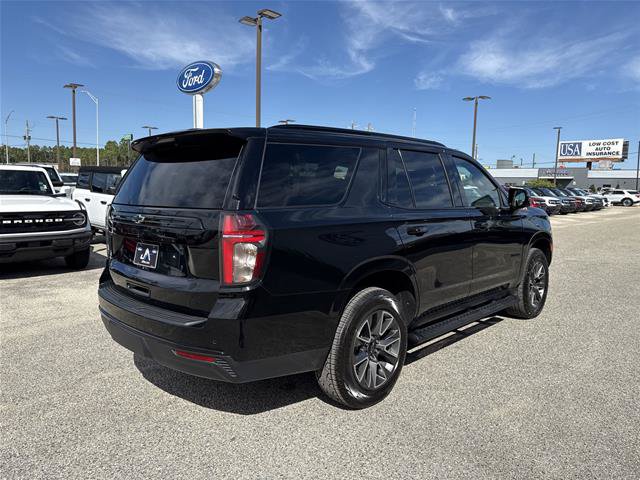 Used 2024 Chevrolet Tahoe Z71 w/ Luxury Package AWD/4WD image 3
