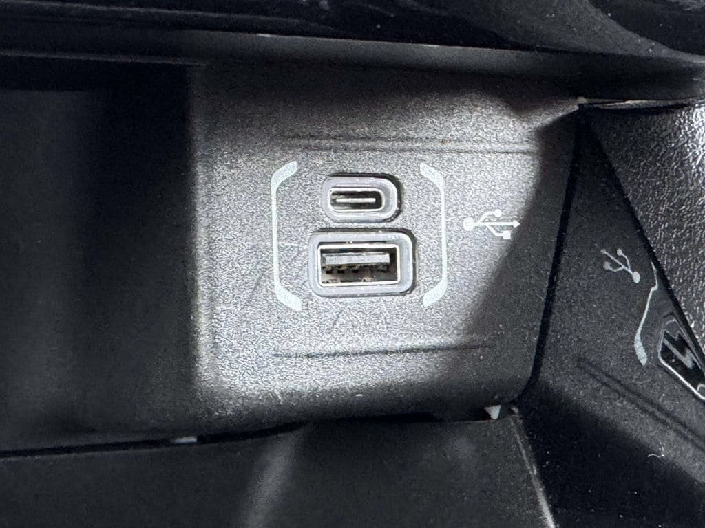 Used 2025 Jeep Compass Limited AWD/4WD image 9