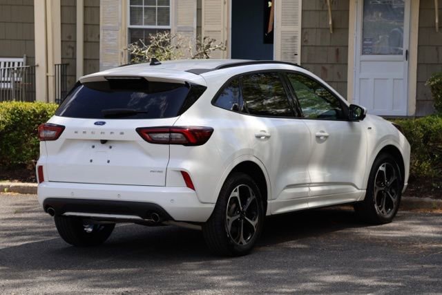 Certified 2023 Ford Escape ST-Line Select w/ Tech Pack #2 AWD/4WD image 5