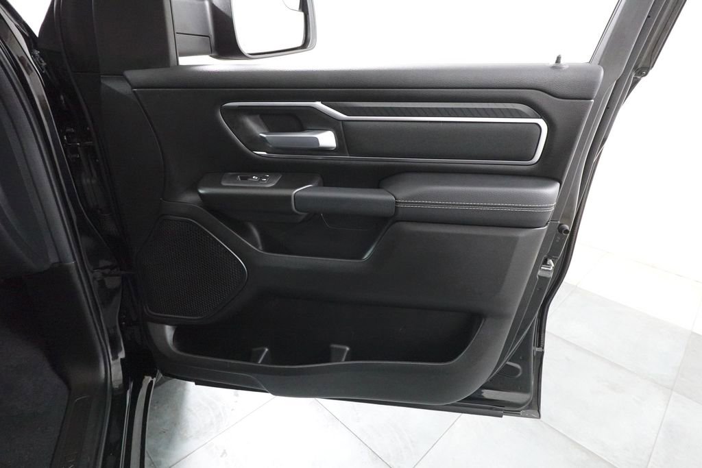Used 2025 RAM 1500 Big Horn AWD/4WD image 31
