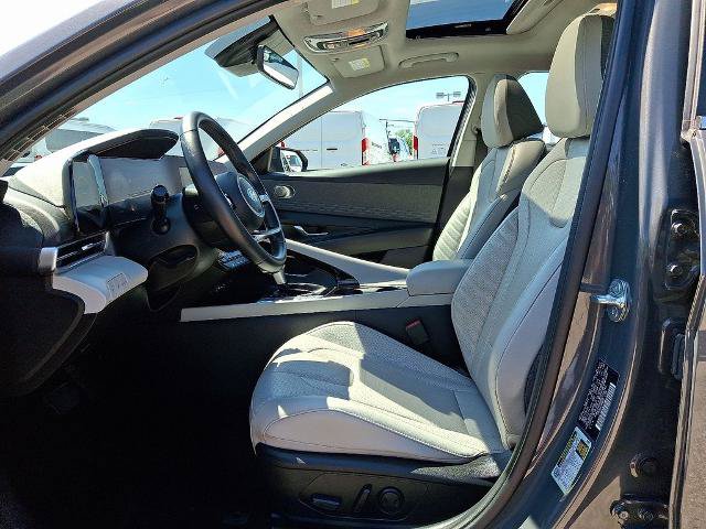 Used 2024 Hyundai Elantra Limited FWD image 13