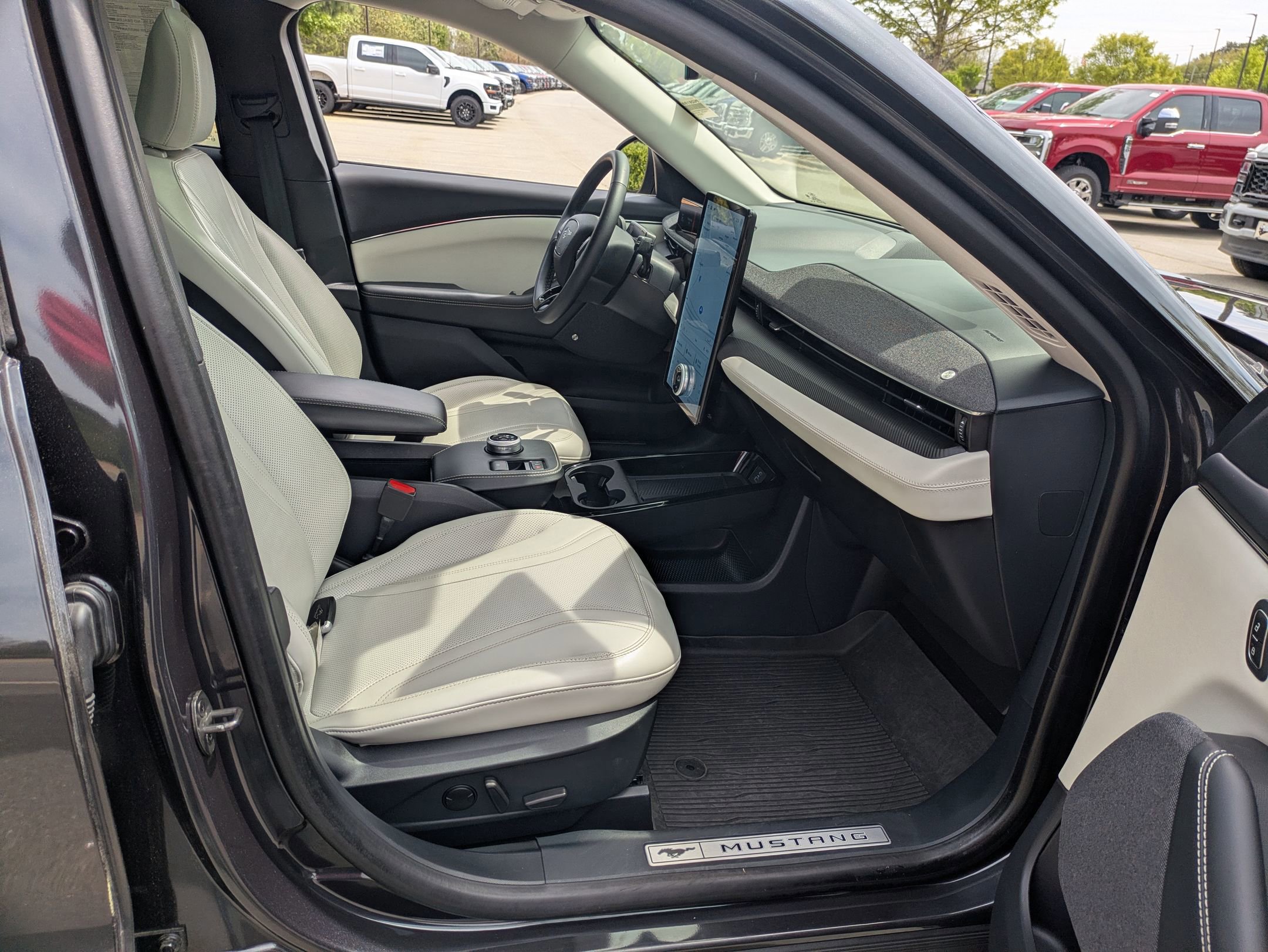 Certified 2022 Ford Mustang Mach-E Premium image 38