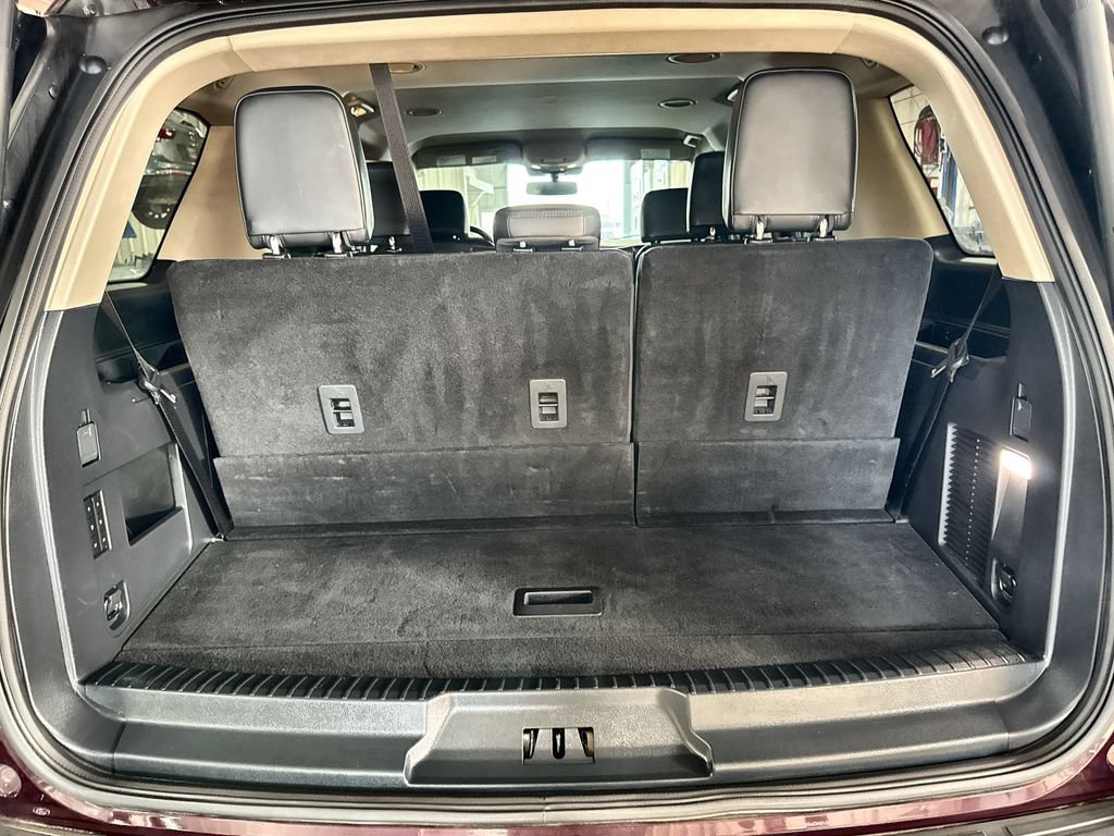 Certified 2024 Ford Expedition XLT RWD image 29