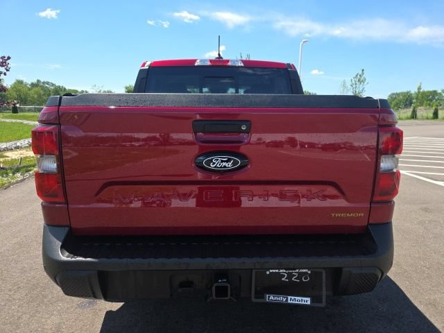 Certified 2025 Ford Maverick Tremor AWD/4WD image 9