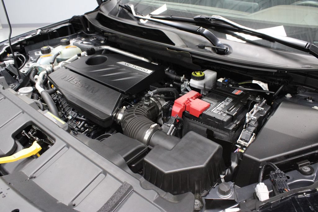 Used 2023 Nissan Rogue SL AWD/4WD image 12