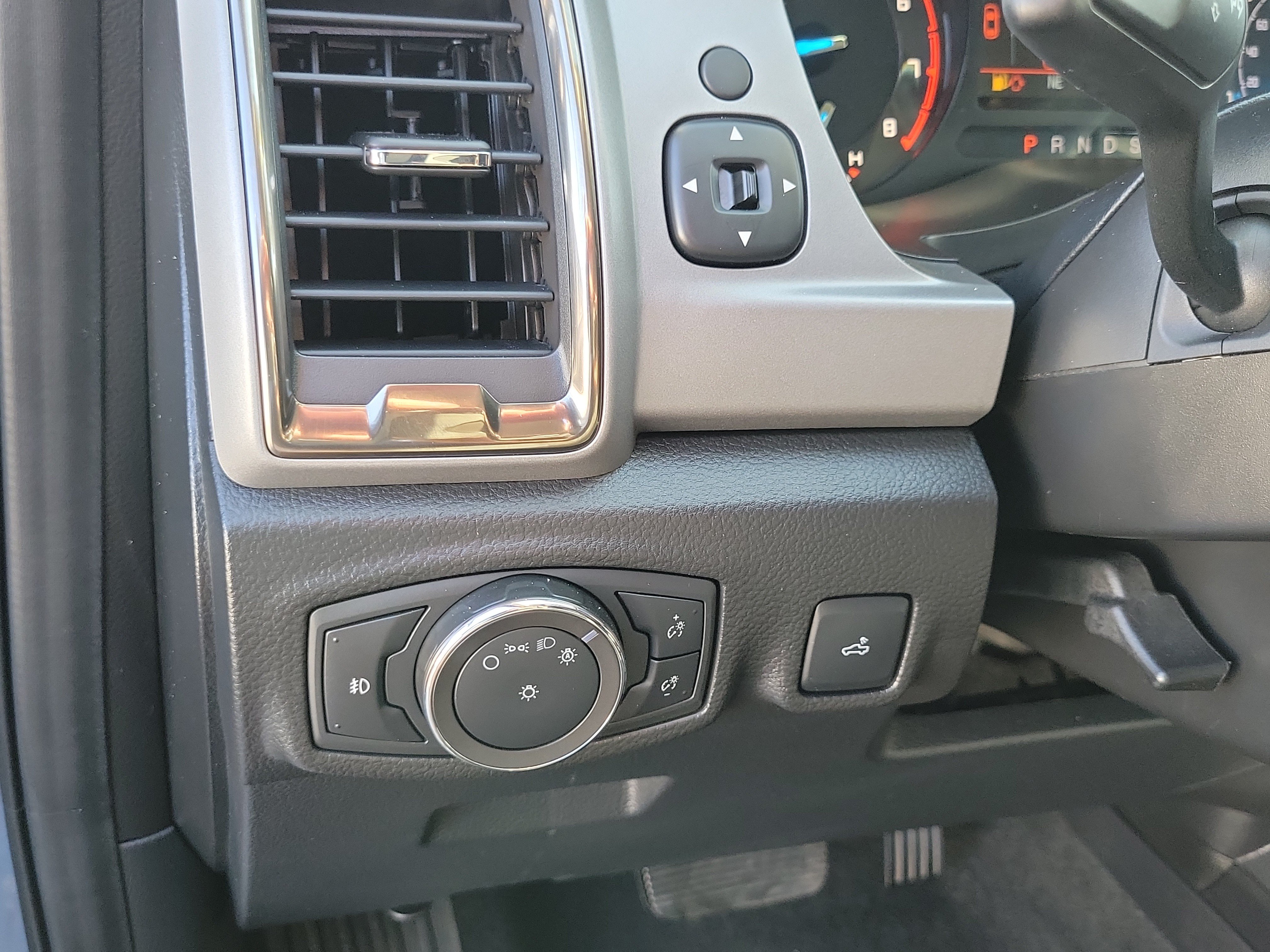 Certified 2023 Ford Ranger XLT w/ Equipment Group 301A Mid RWD image 10