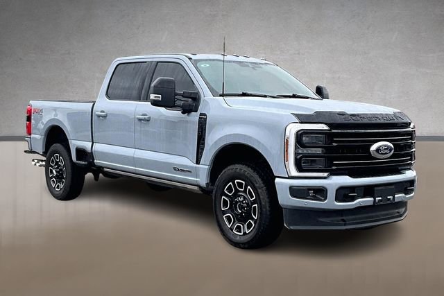 Certified 2025 Ford F250 Platinum w/ FX4 Off-Road Package image 10