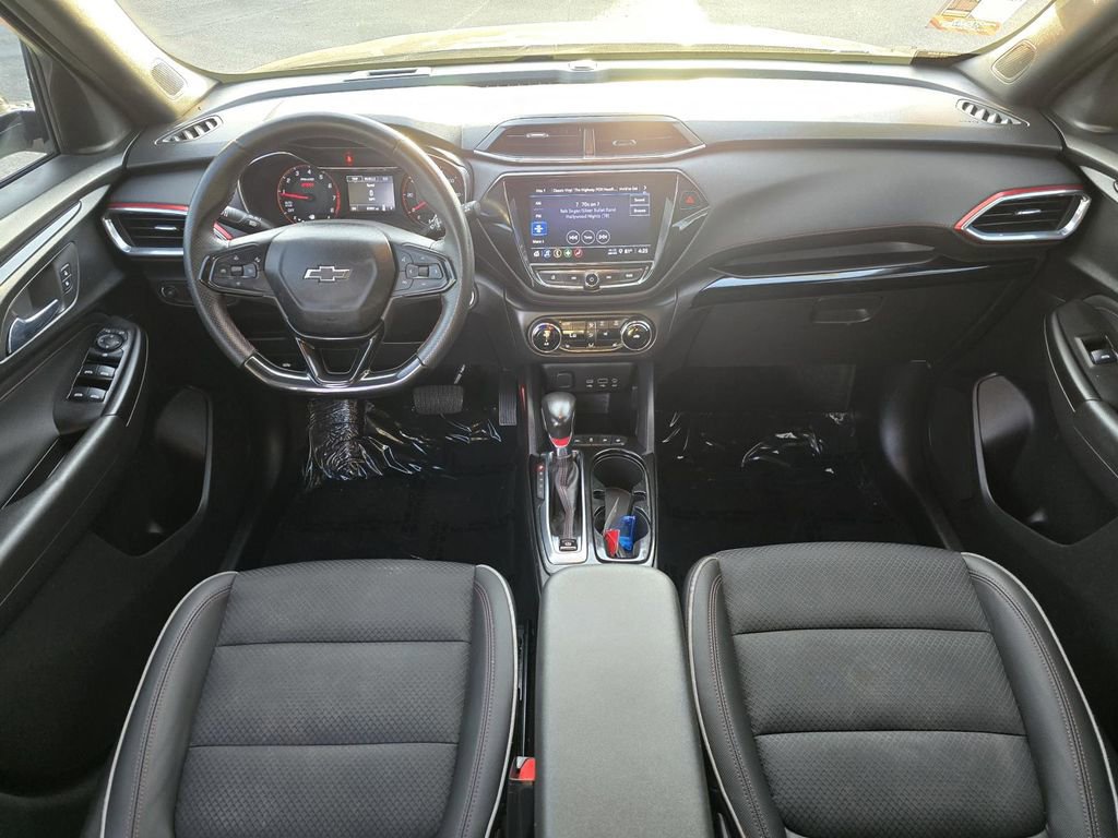 Used 2021 Chevrolet TrailBlazer RS w/ Convenience Package image 9