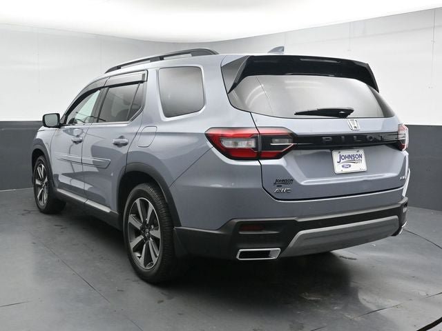 Used 2023 Honda Pilot Elite image 7
