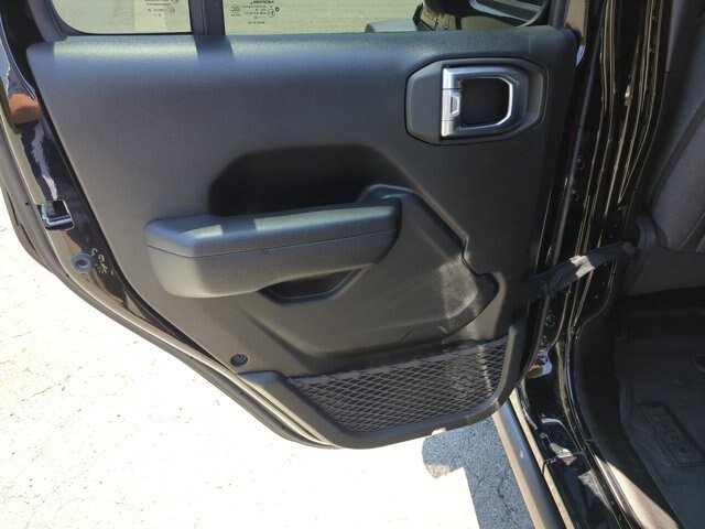 Used 2024 Jeep Wrangler Unlimited Sport AWD/4WD image 27