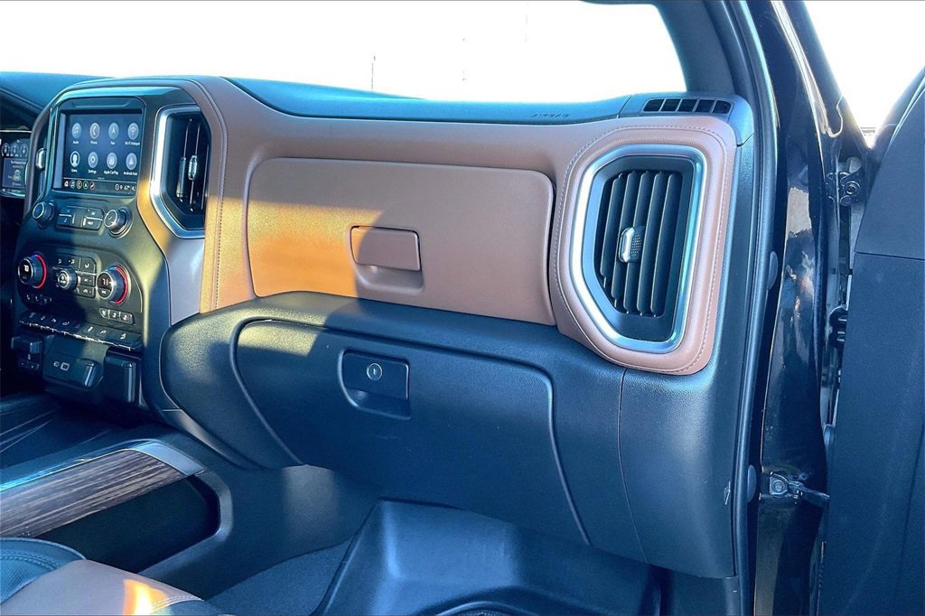 Used 2021 Chevrolet Silverado 2500 High Country w/ Z71 Off-Road Package image 22