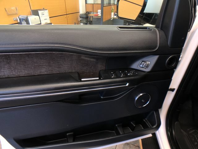 Certified 2019 Ford Expedition Limited w/ Special Edition Package AWD/4WD image 12