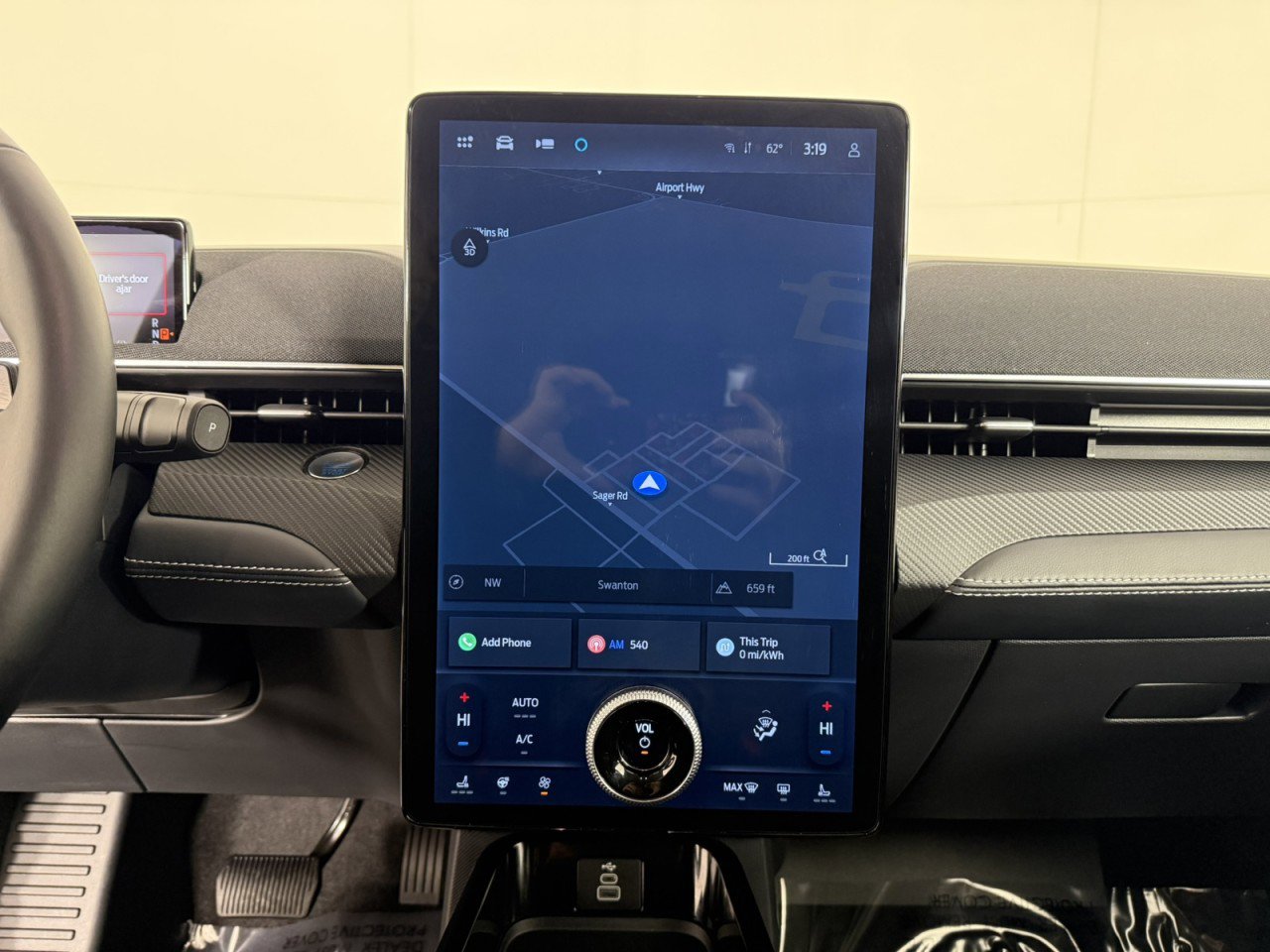 Certified 2025 Ford Mustang Mach-E Select w/ Comfort Package Lite image 18