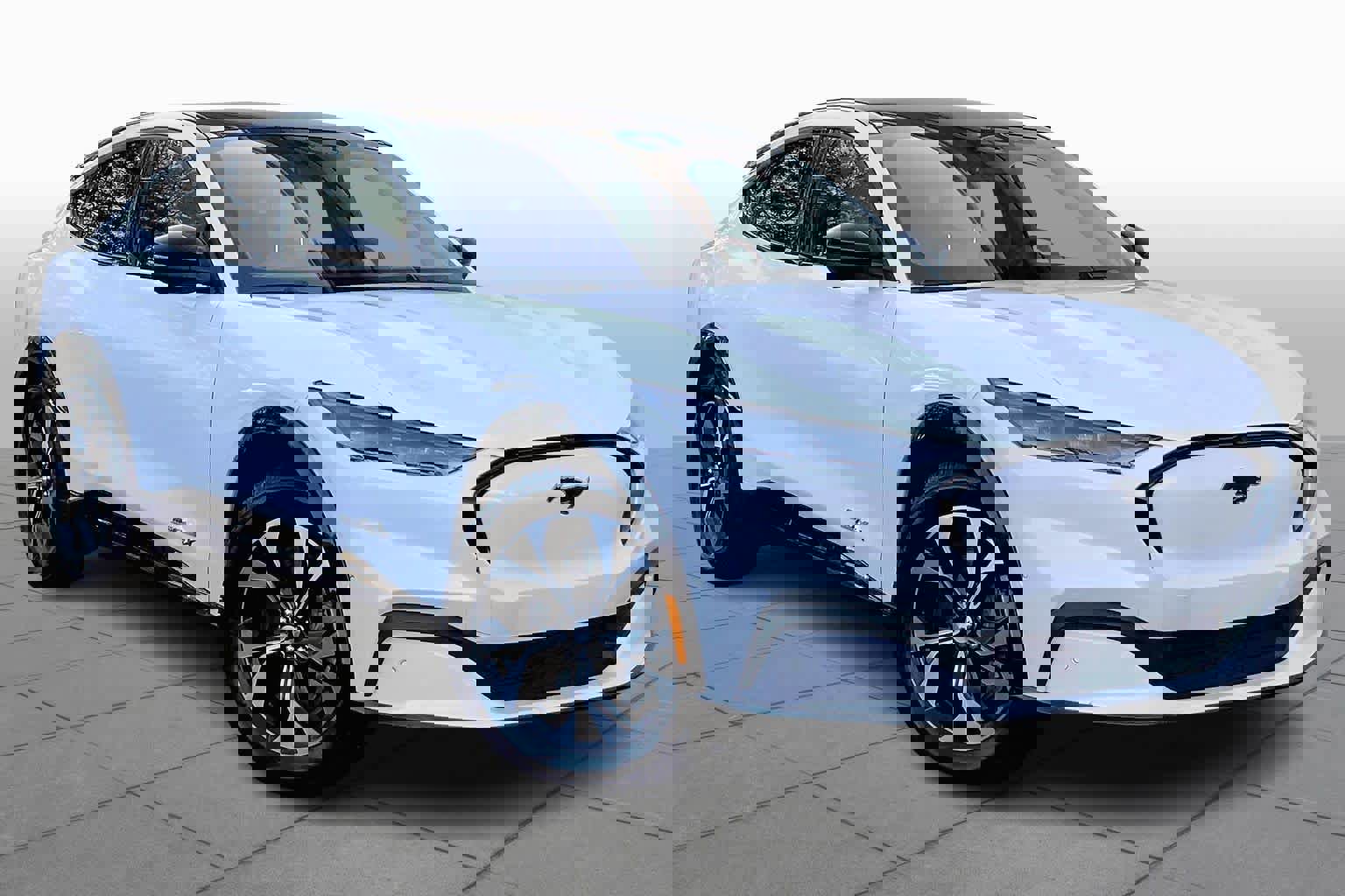 Certified 2021 Ford Mustang Mach-E Premium image 3